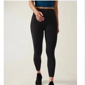 Athleta Accelerate 7/8 Tight